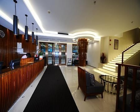 Super 8 Guangzhou Railyway Station Hotel Exterior foto